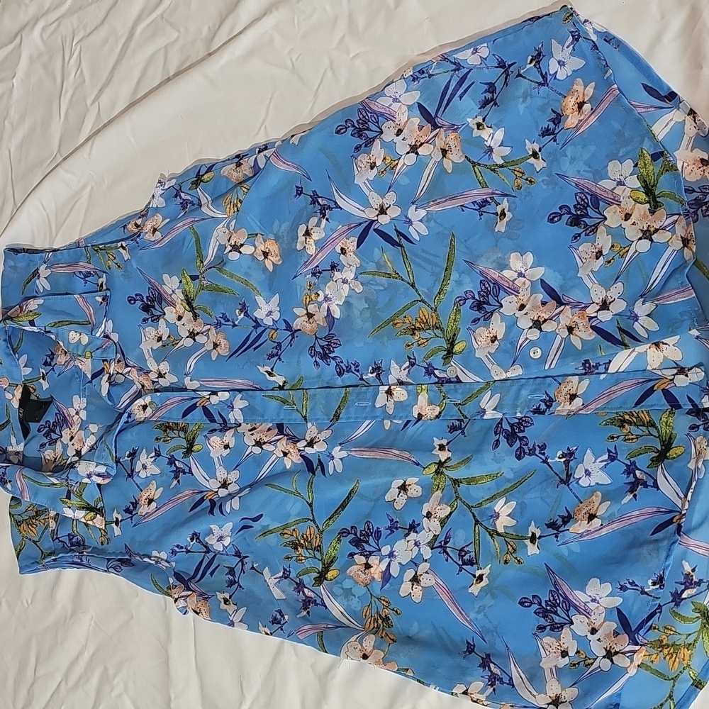 H&M Blue Floral Top US Size 6
